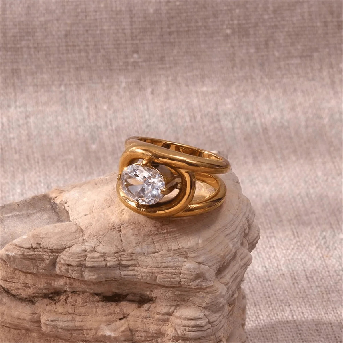 Vintage Oval Zircon Ring for Women 18K Gold Plated Stainless Steel Fashion Party Jewelry Gift