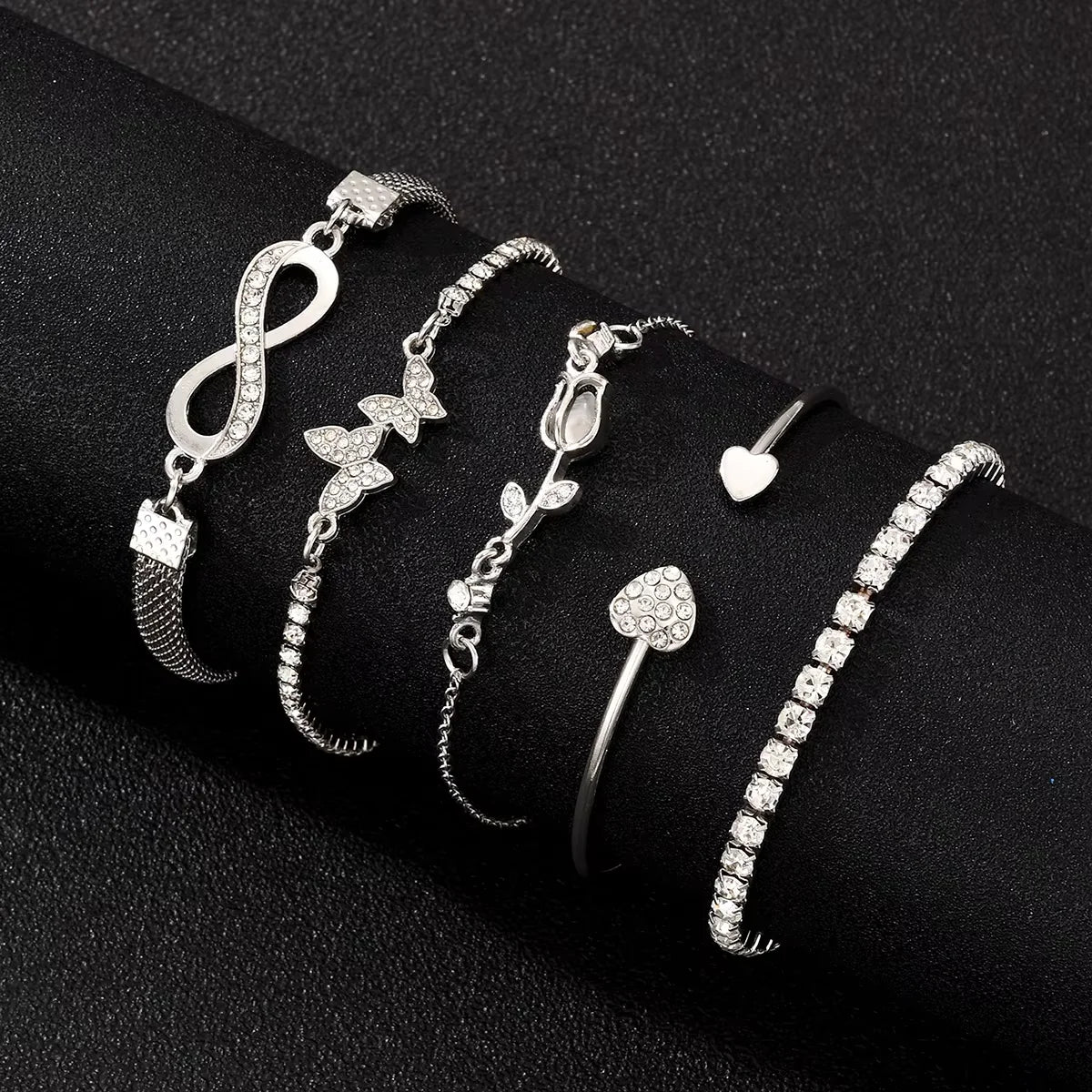 Elegant Sparkling Rhinestone Bracelets Set for Women Butterfly Heart Infinity Star Designs Open Bracelet Daily Wear Jewelry Gift