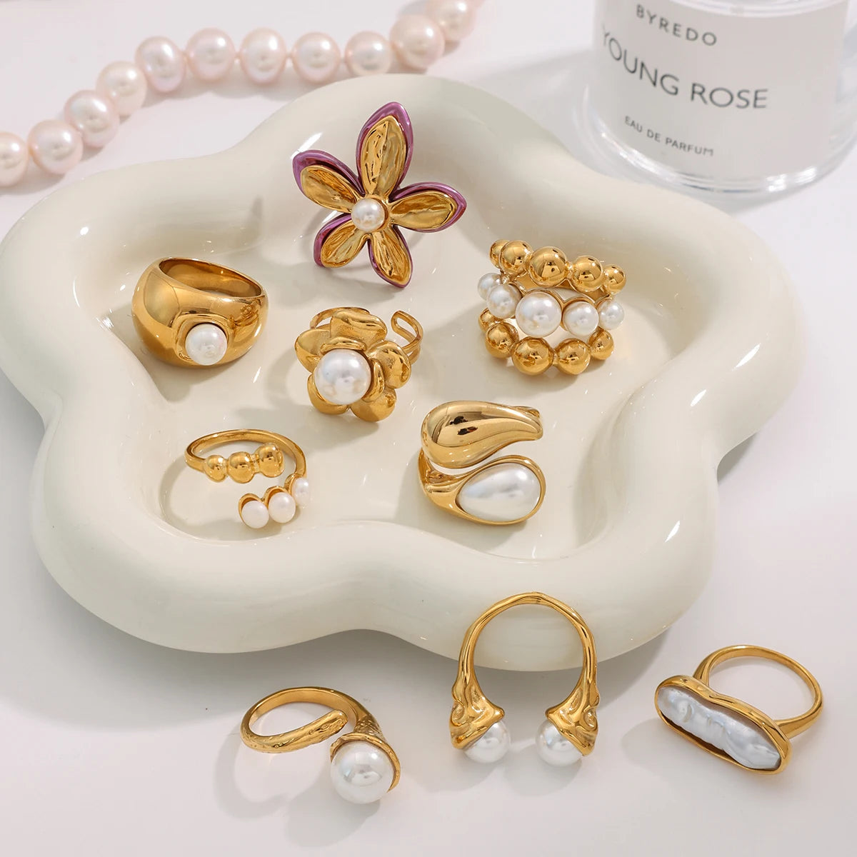 Uworld 18K Gold Color Plated Stainless Steel Flower Pearl Ring Irregular Opposite Sex Pearls Stackable Ring Women's Jewelry Part