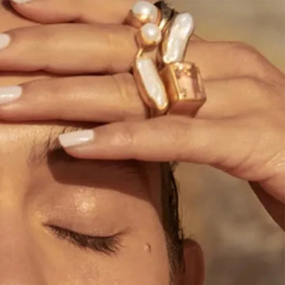 Uworld 18K Gold Color Plated Stainless Steel Flower Pearl Ring Irregular Opposite Sex Pearls Stackable Ring Women's Jewelry Part