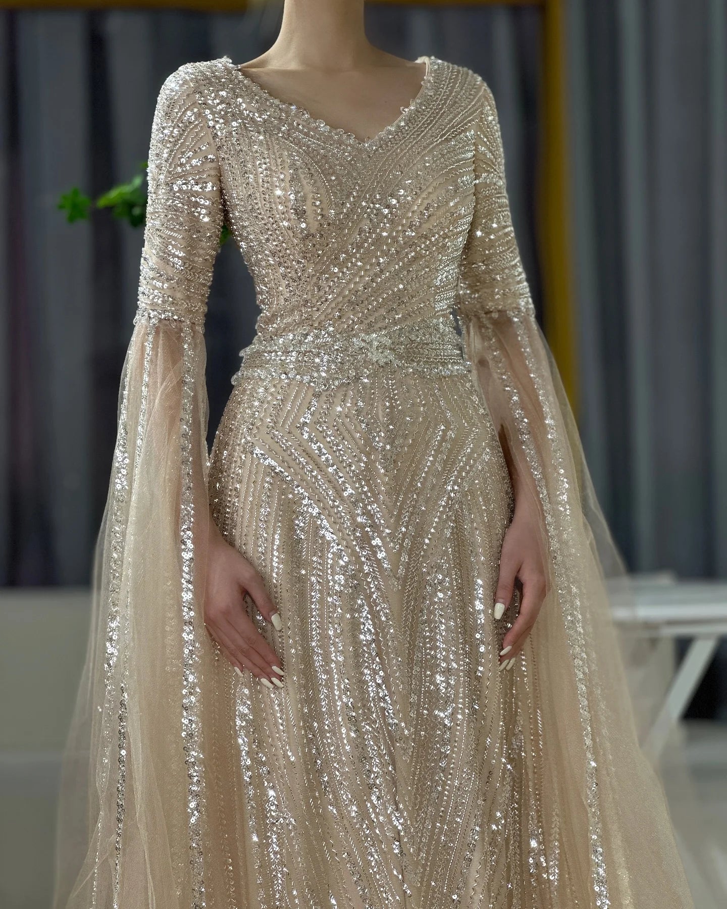 Serene Hill Customized 2025 Caramel A-Line Beaded Saudi Arabic Evening Dress with Cape Sleeves for Wedding Party LA72798
