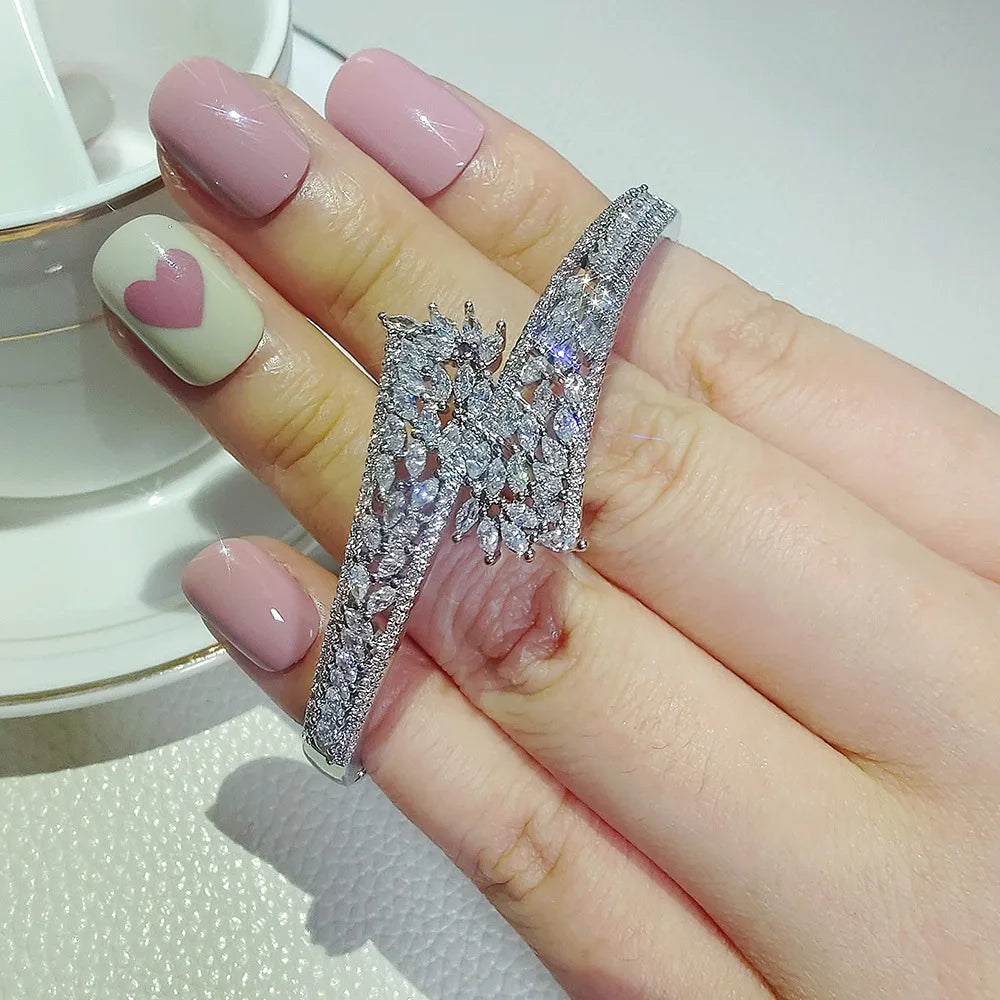 Leaf Shaped Zircon Inlaid High-end Fashionable Open Bracelet Simple And Elegant Suitable For Daily Use