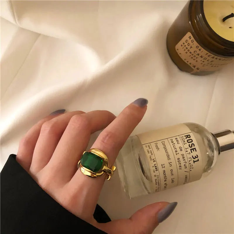 Best Selling Elegant Green Crystal Stone Gold Color Ladies Engagement Rings Original Jewelry For Women Gifts Never Fade