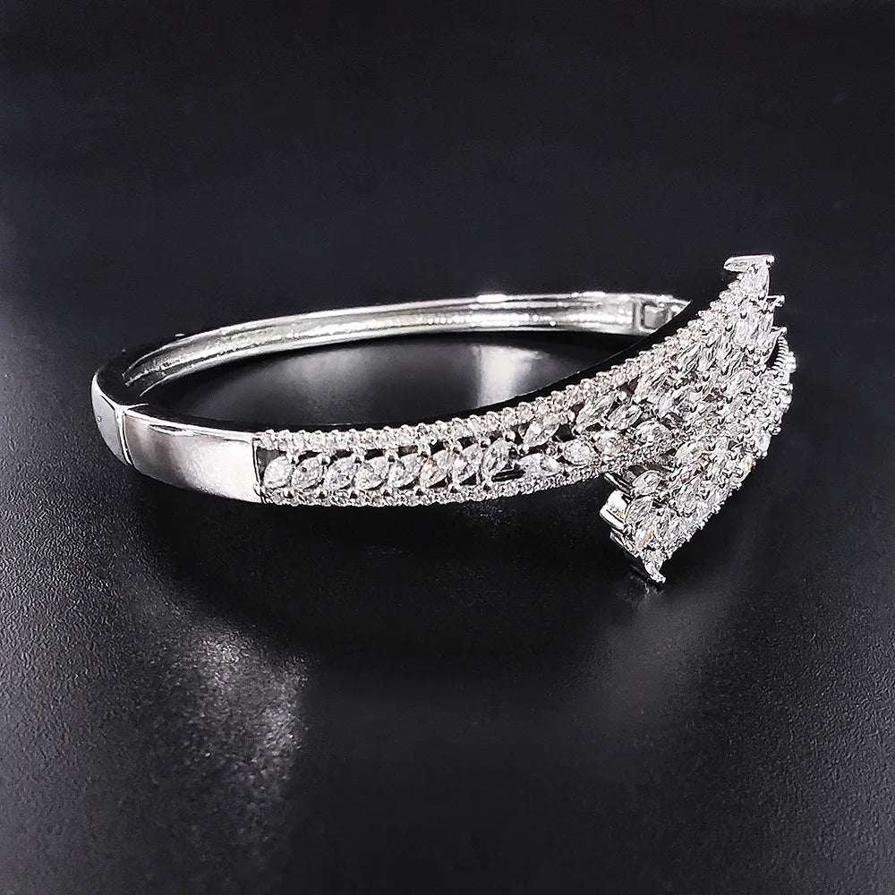 Leaf Shaped Zircon Inlaid High-end Fashionable Open Bracelet Simple And Elegant Suitable For Daily Use