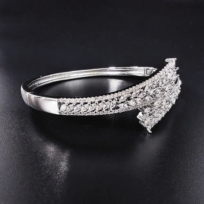 Leaf Shaped Zircon Inlaid High-end Fashionable Open Bracelet Simple And Elegant Suitable For Daily Use